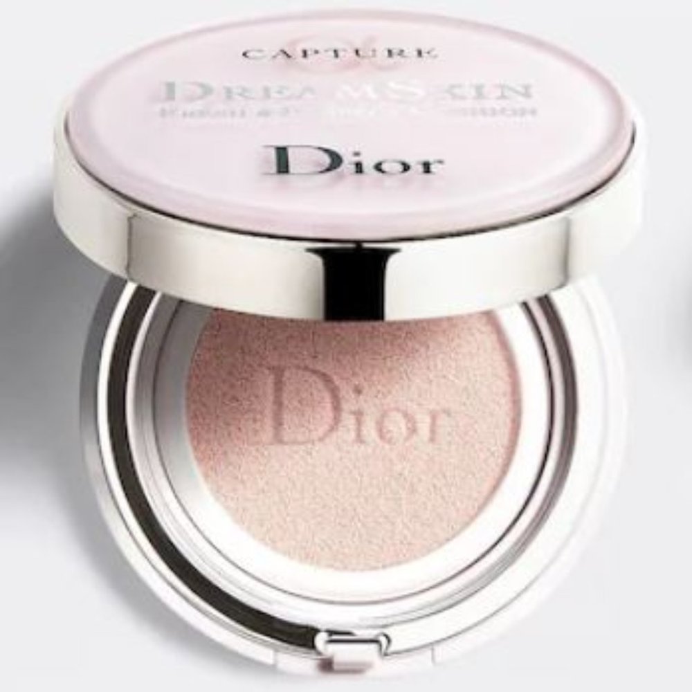DIOR Capture Totale - DreamSkin Perfect Skin Cushion SPF 50 - PA+++ Color 010